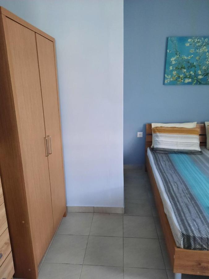 Park View Apartment In Paralia Dionisiou מראה חיצוני תמונה